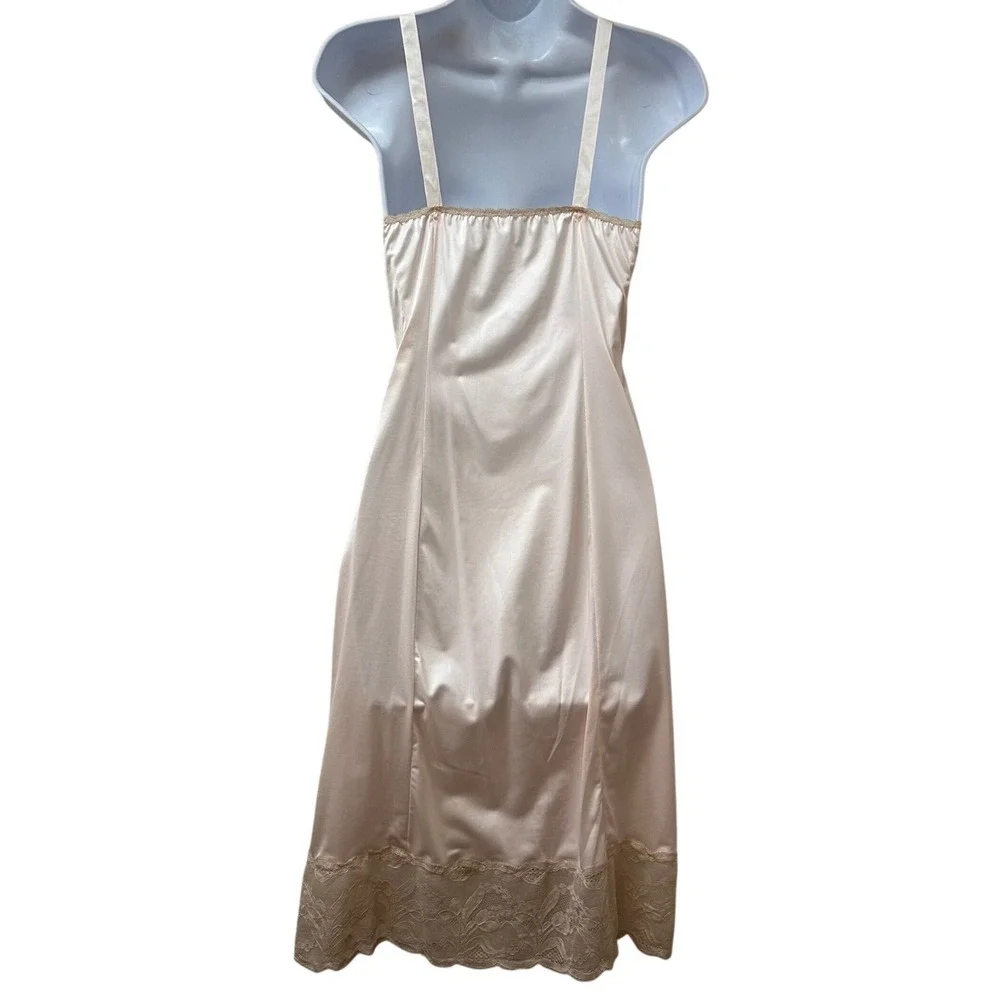 Vintage Wonder Maid Peach Lace Full Slip Dress 2992 A Antron Nylon NWT USA 32